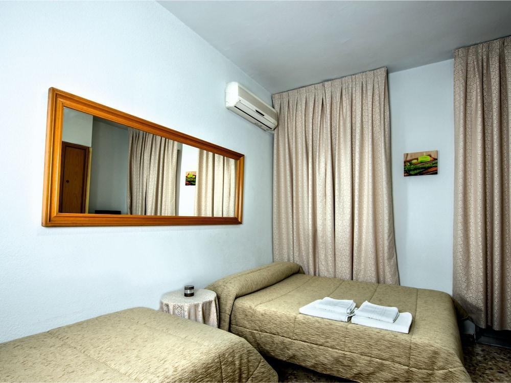 Hostal Santa Barbara Soria Kültér fotó