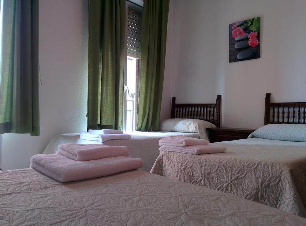 Hostal Santa Barbara Soria Kültér fotó